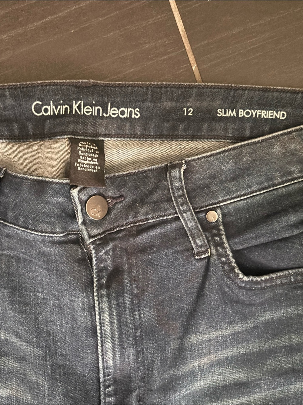 Calvin Klein Jeans - Picture 2 of 3